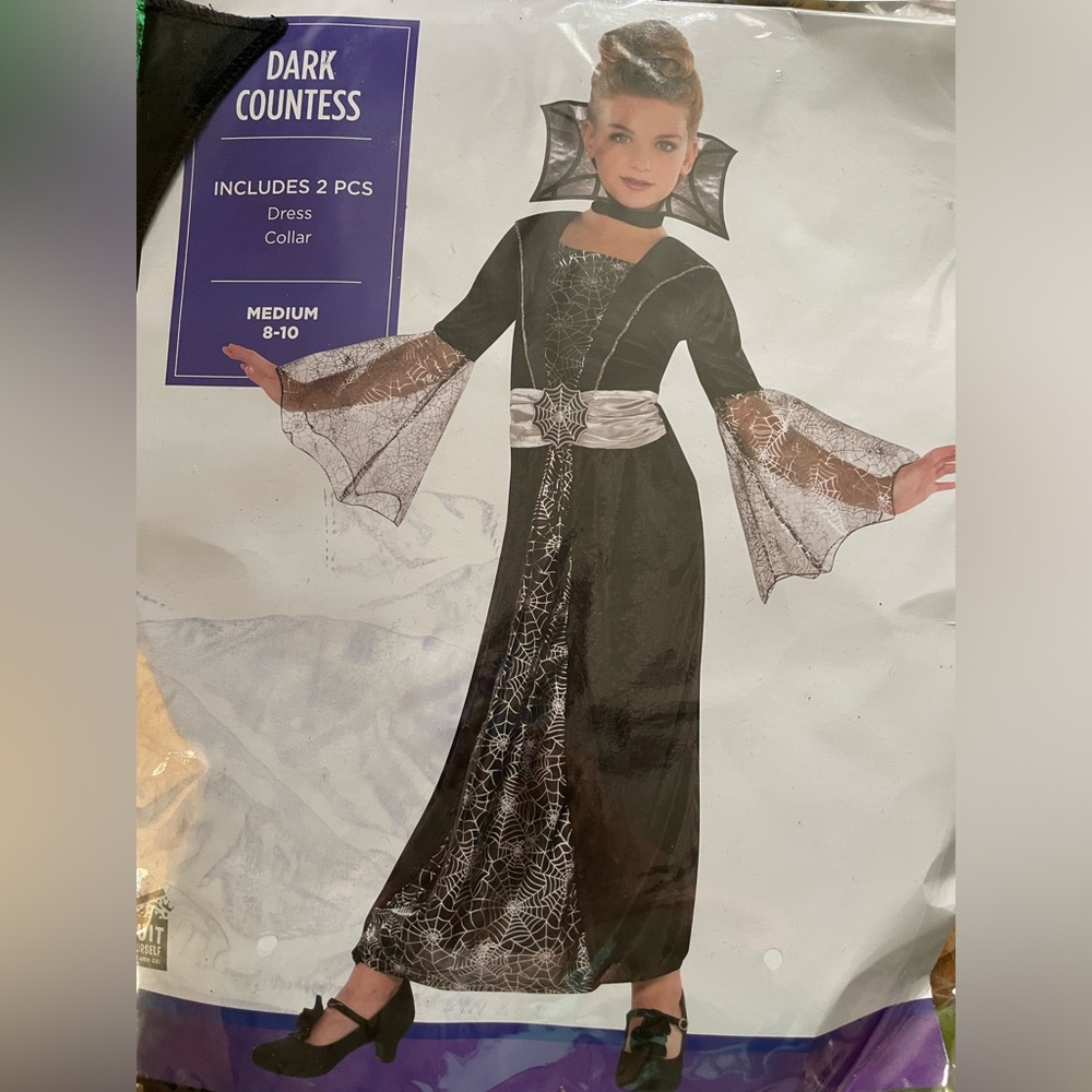 New Dark Countess kid Halloween Costume medium